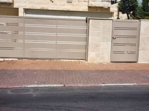 שערים ממתכת לבית